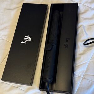 Lange Black Hair Straightener